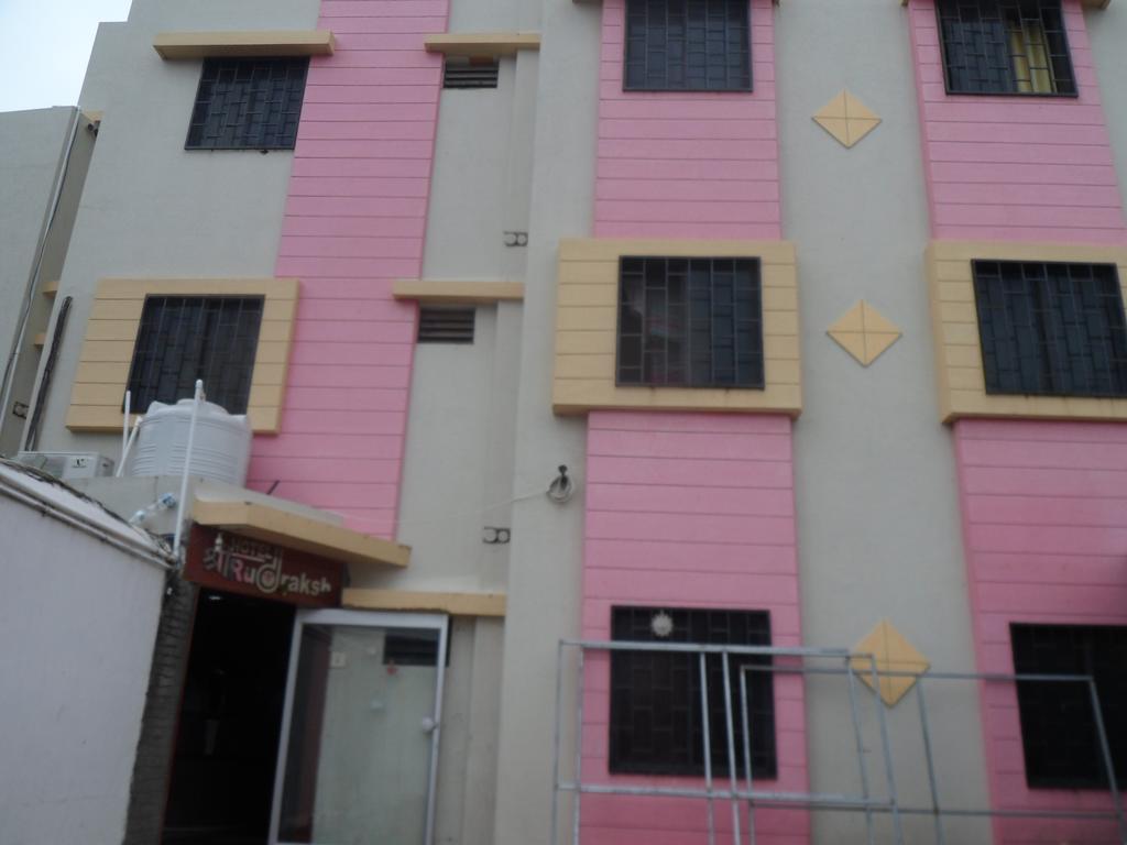 Hotel Shree Rudraksh Somnāth Buitenkant foto